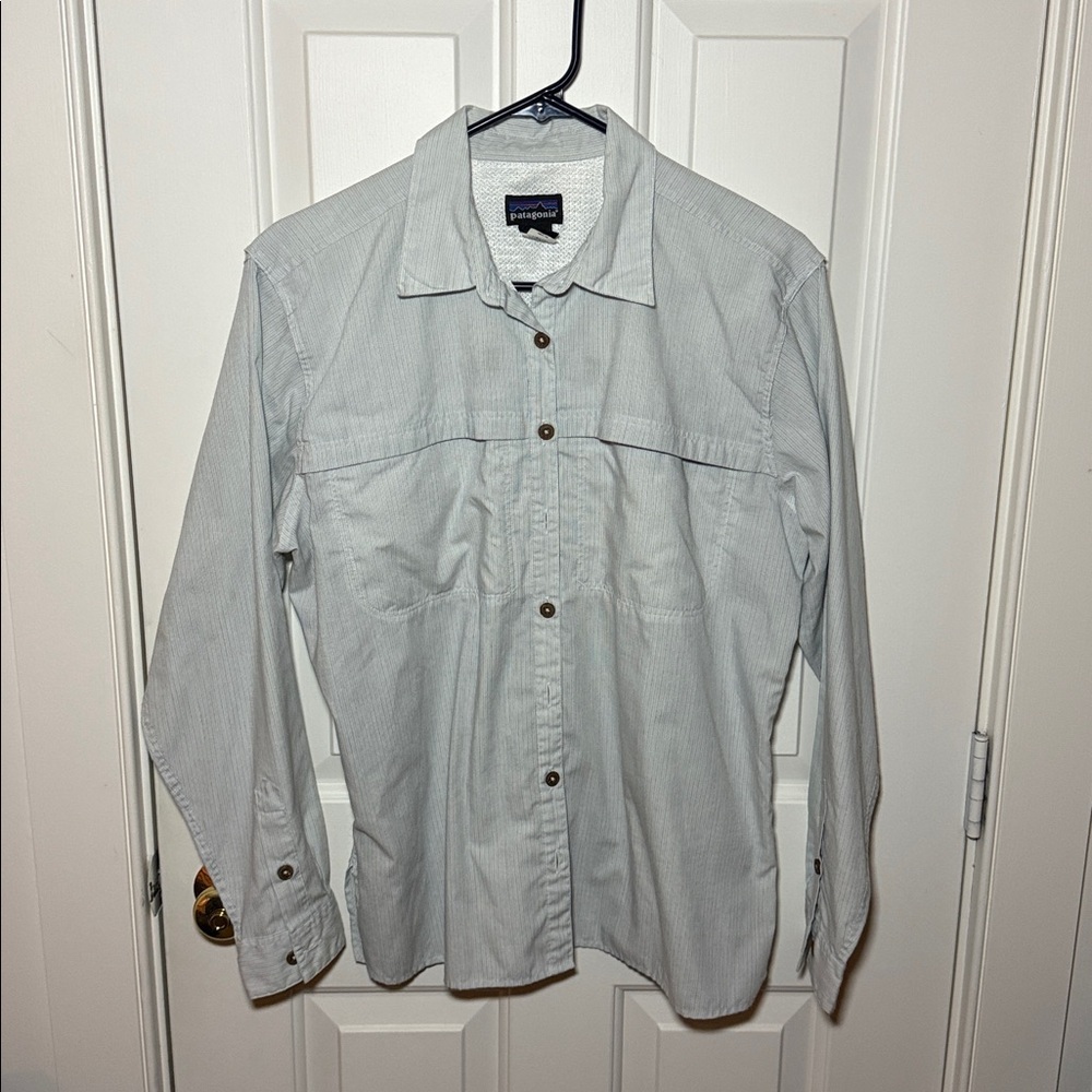 Patagonia Women’s‎ Striped Light Blue Island Hopper Shirt